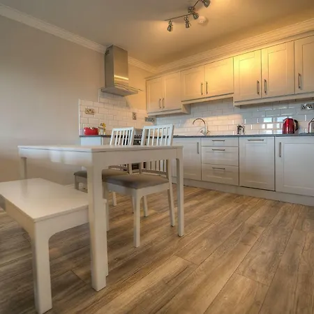 Spanish Arch Apartment